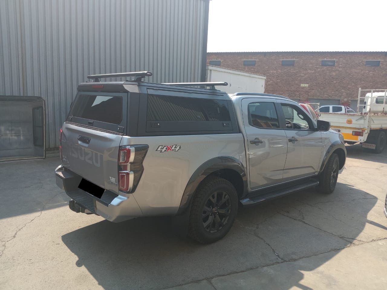 Aluminium Canopy - Isuzu Gen 7.